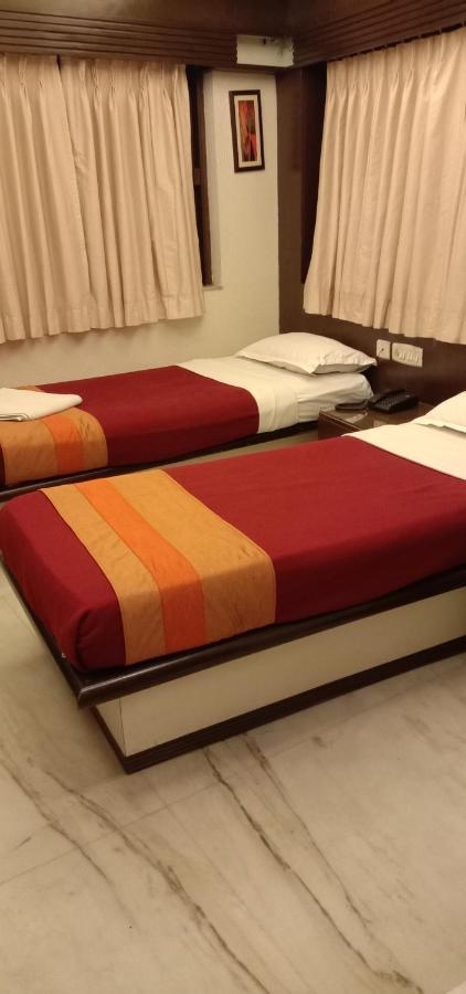 Hotel Aston Колката Екстер'єр фото