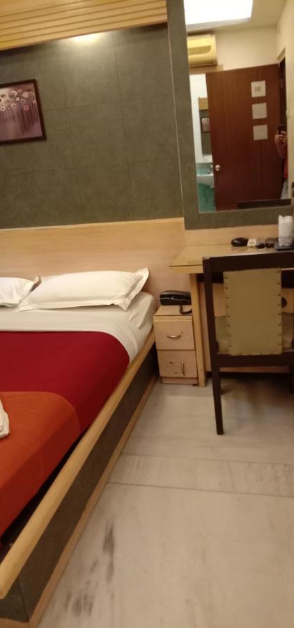 Hotel Aston Колката Екстер'єр фото